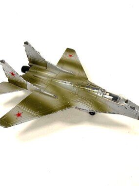 ERTL Force One Vintage MiG-29 Fulcrum Die-Cast Metal Vintage